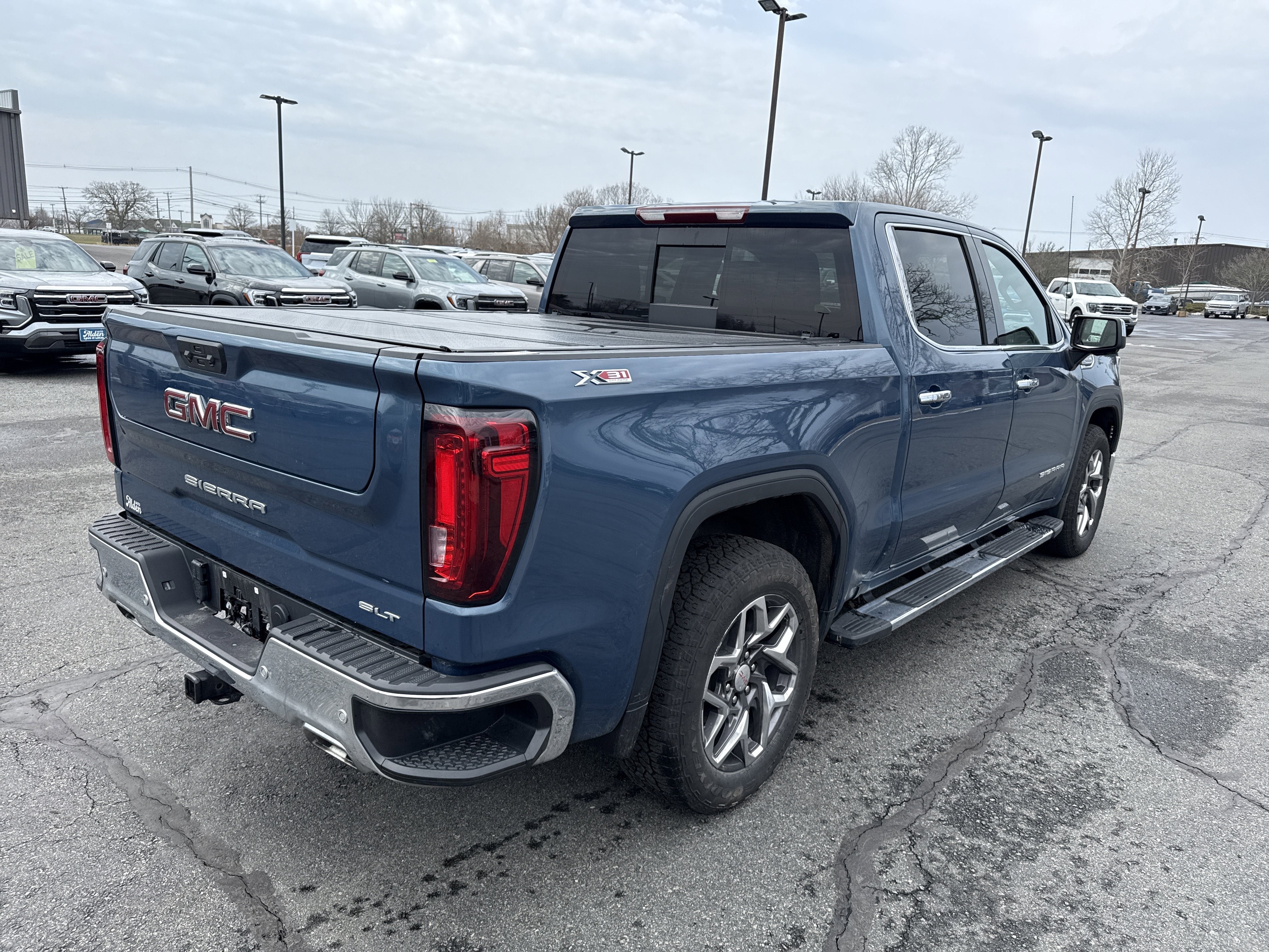 2024 GMC Sierra 1500 SLT