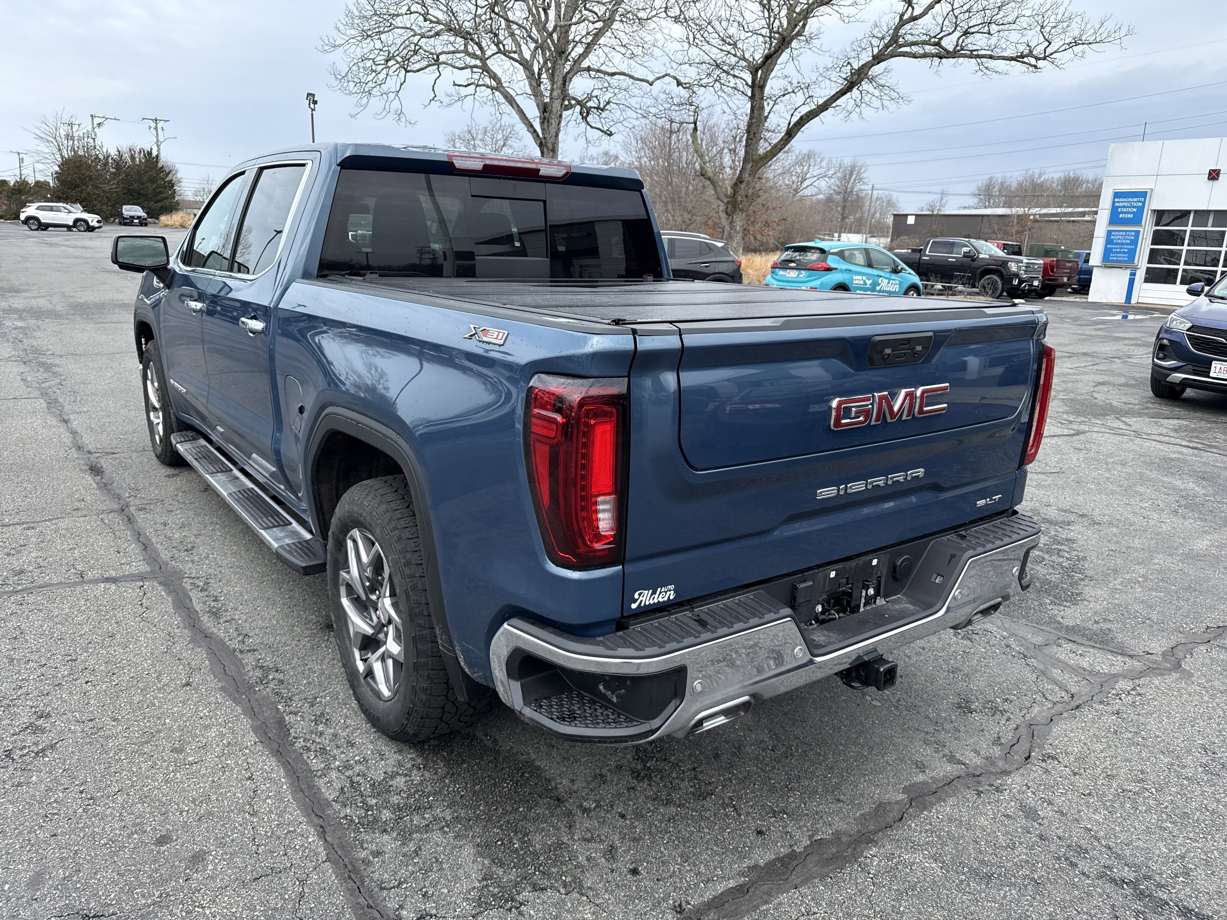 2024 GMC Sierra 1500 SLT