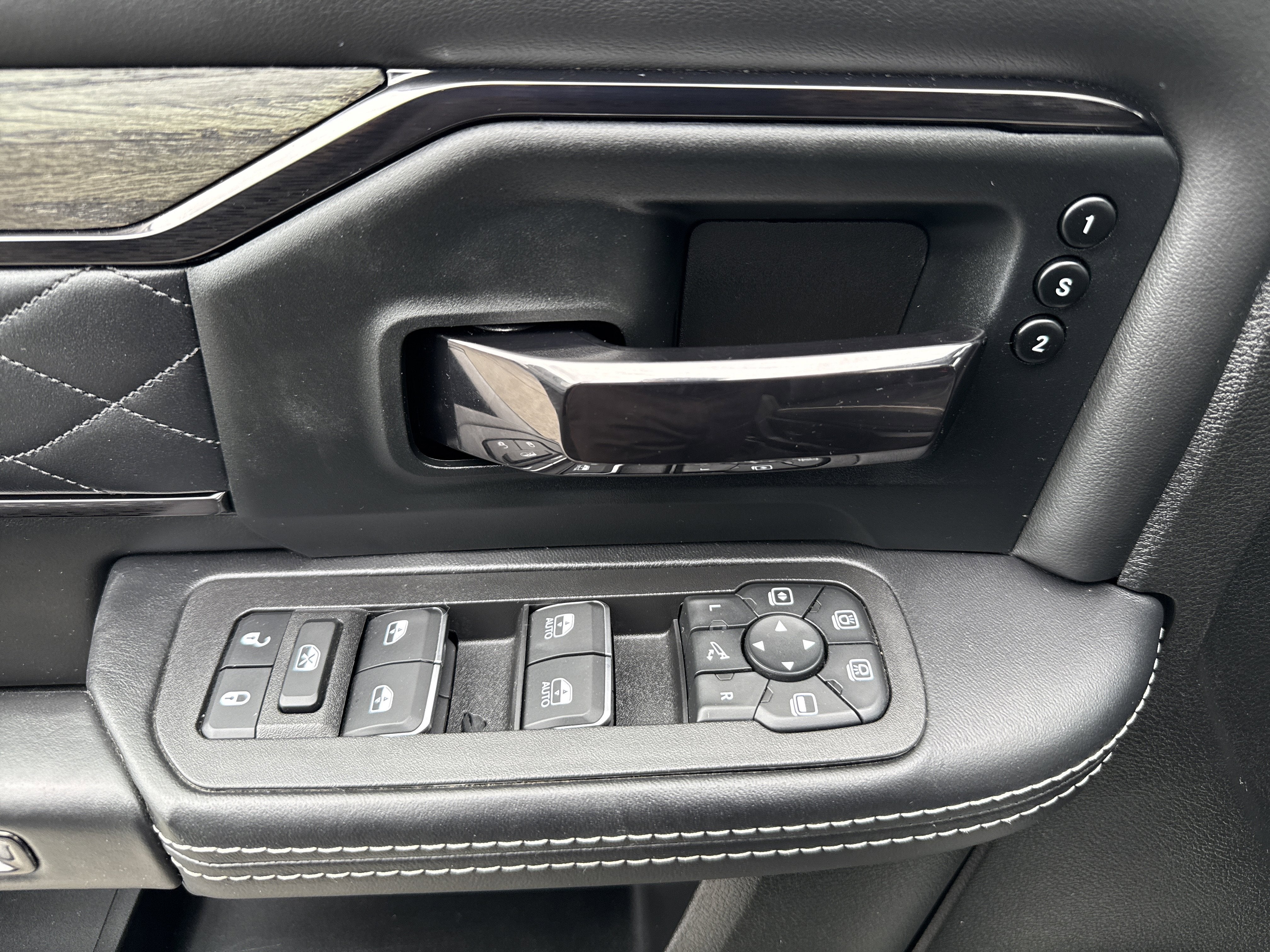 2025 RAM 2500 Limited