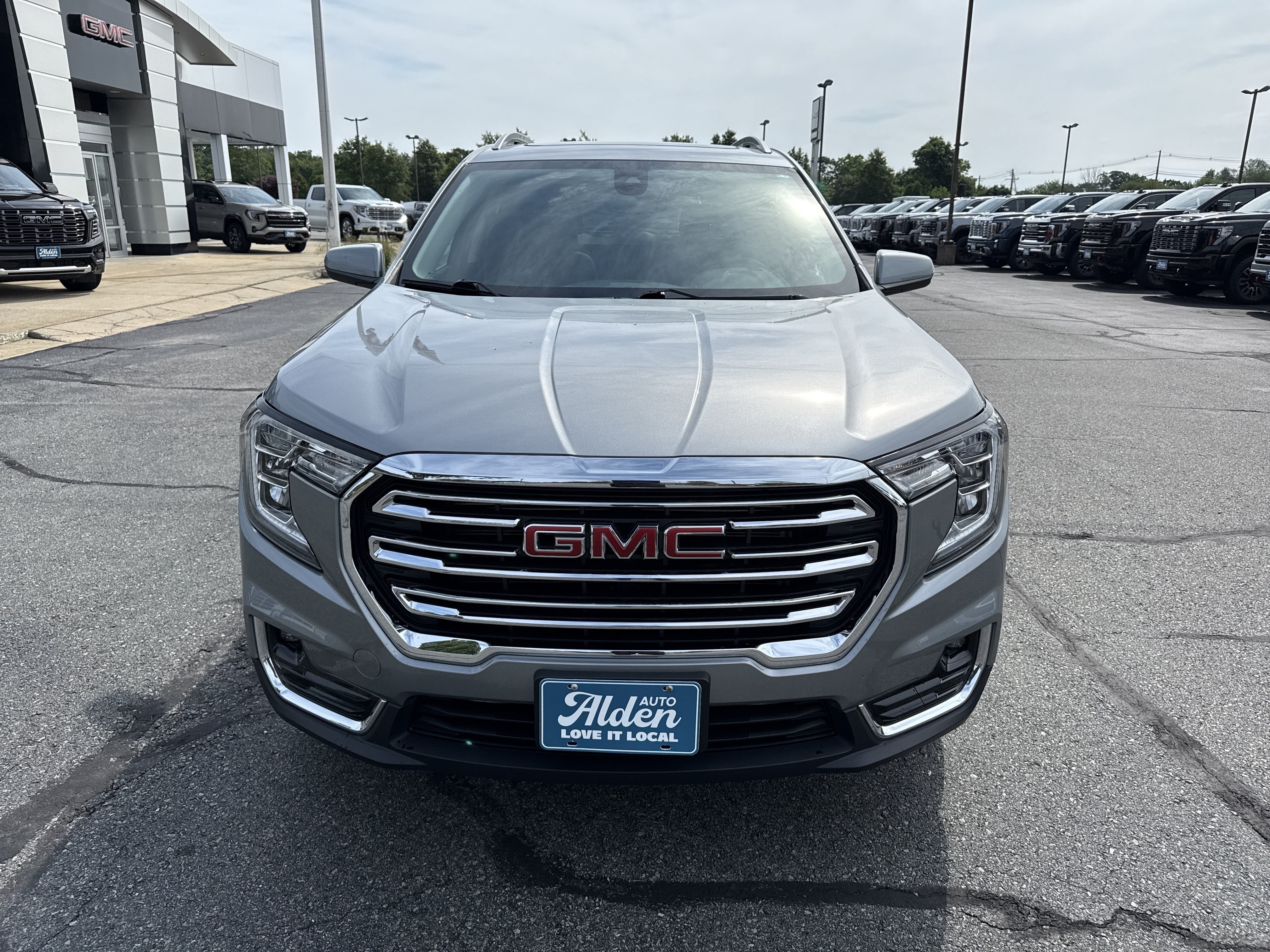 2023 GMC Terrain SLT