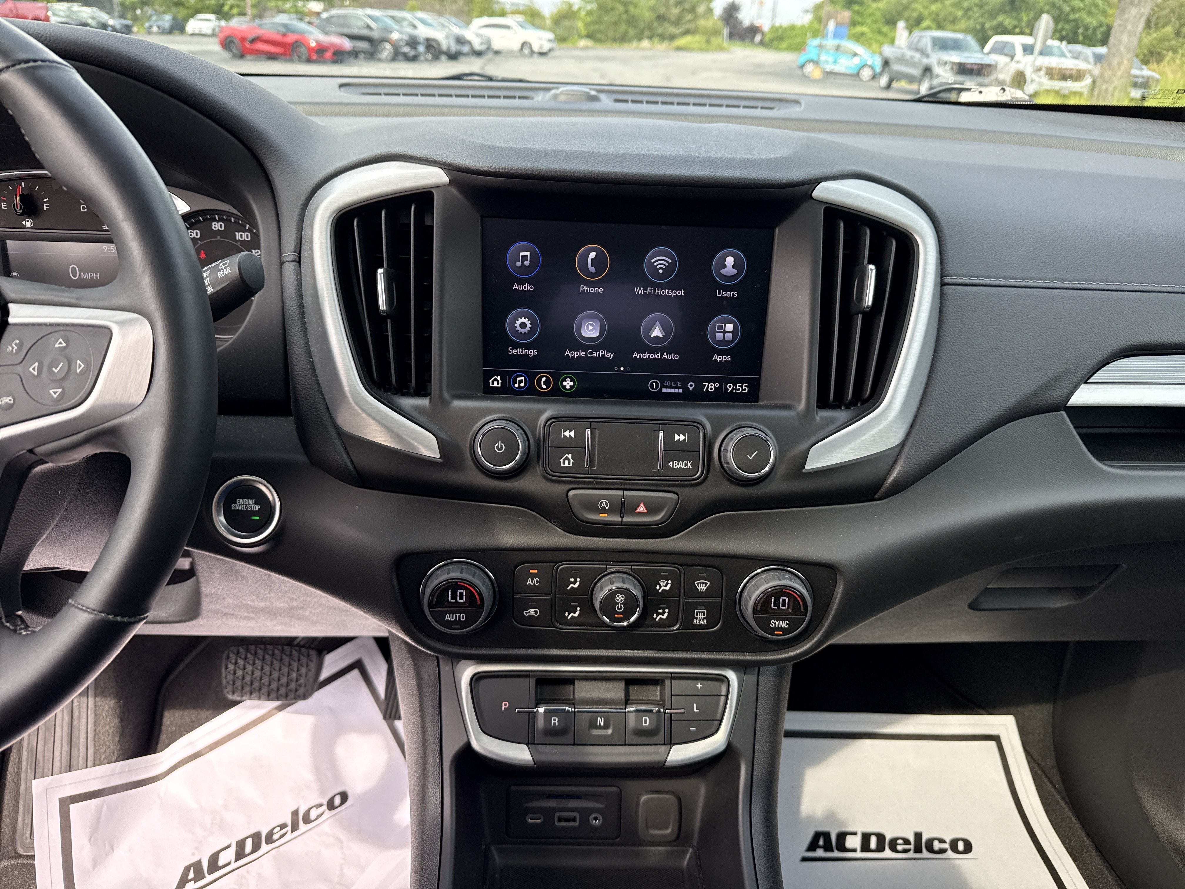 2023 GMC Terrain SLT