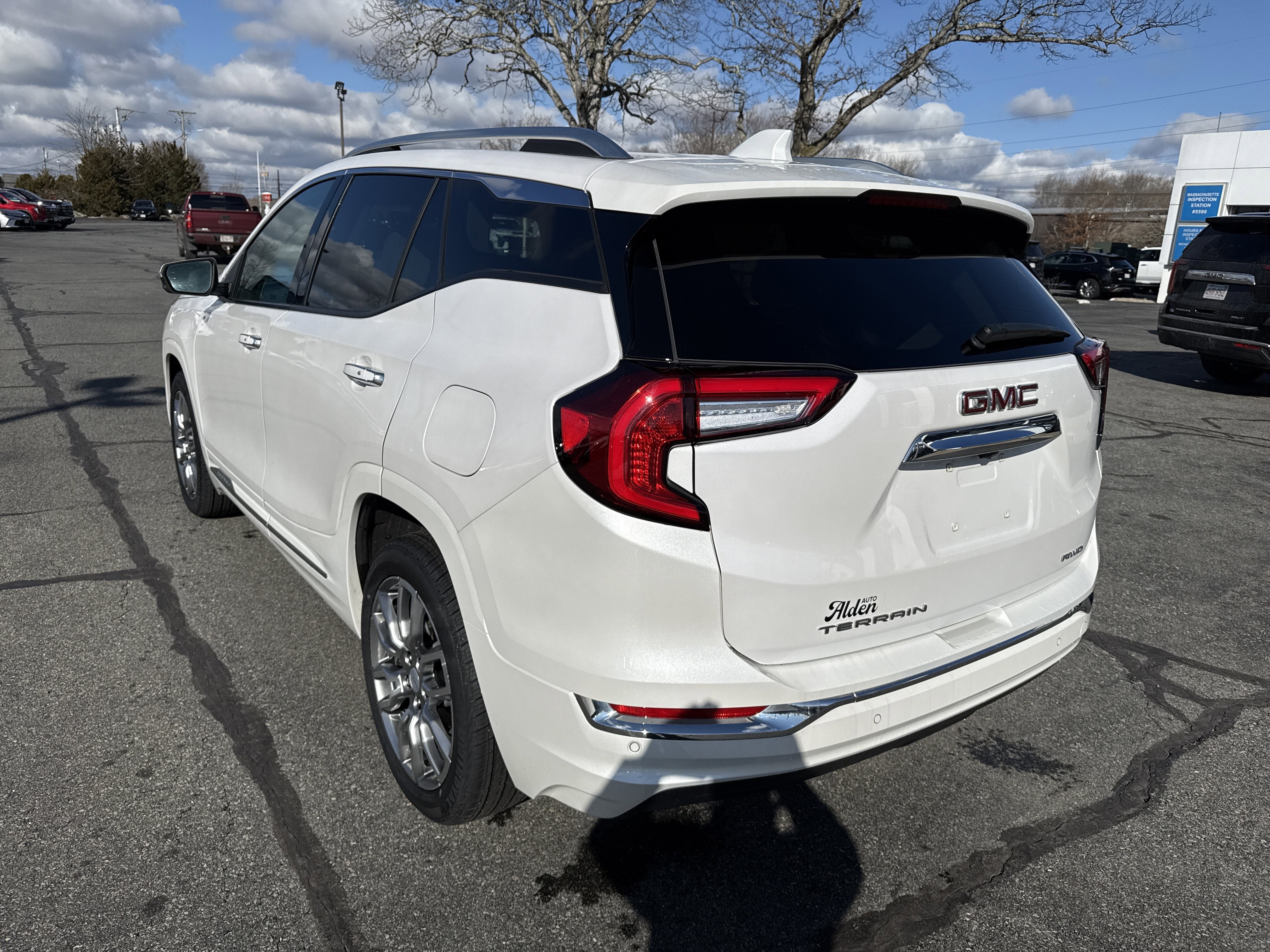 2023 GMC Terrain Denali