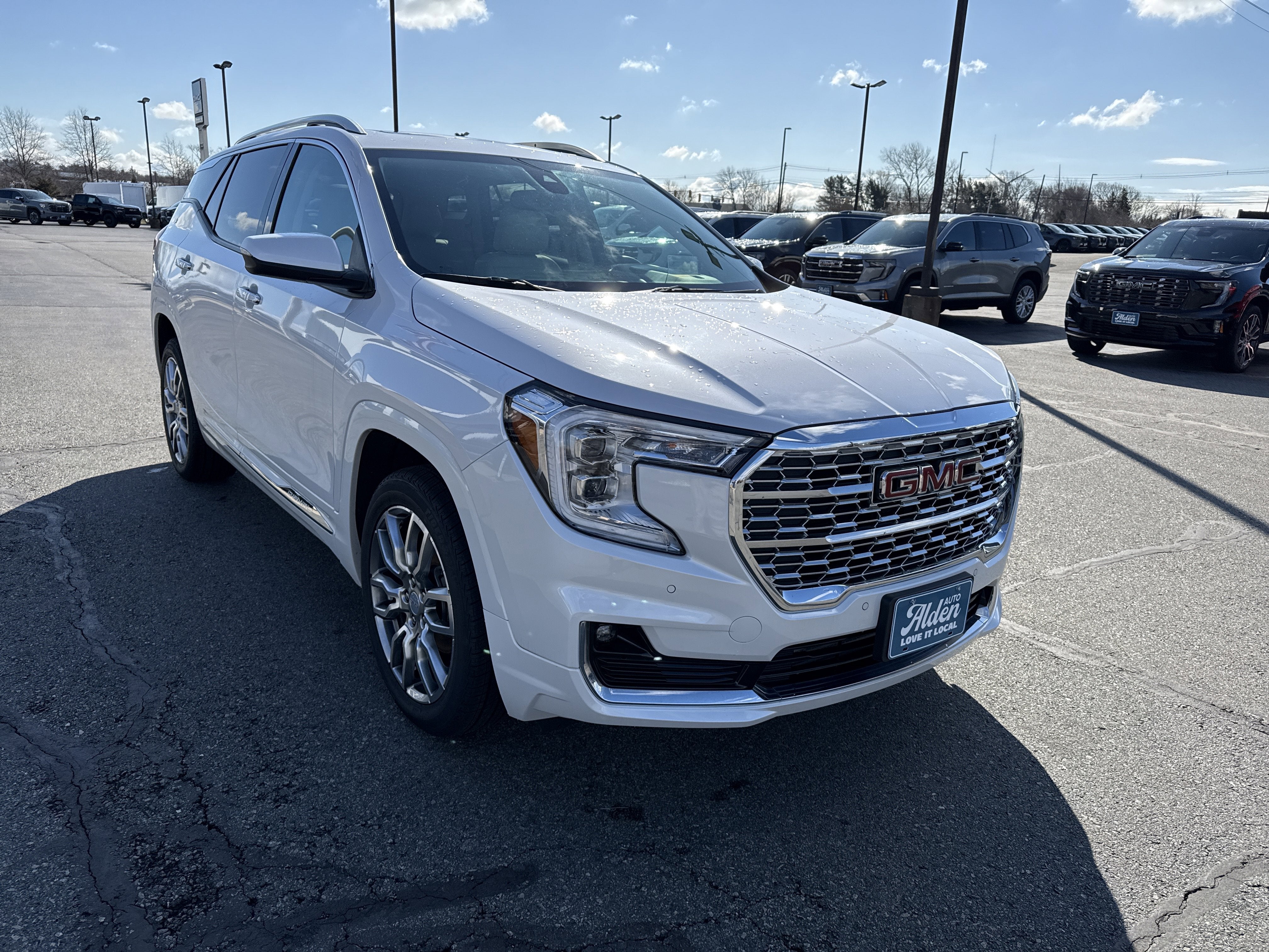 2023 GMC Terrain Denali