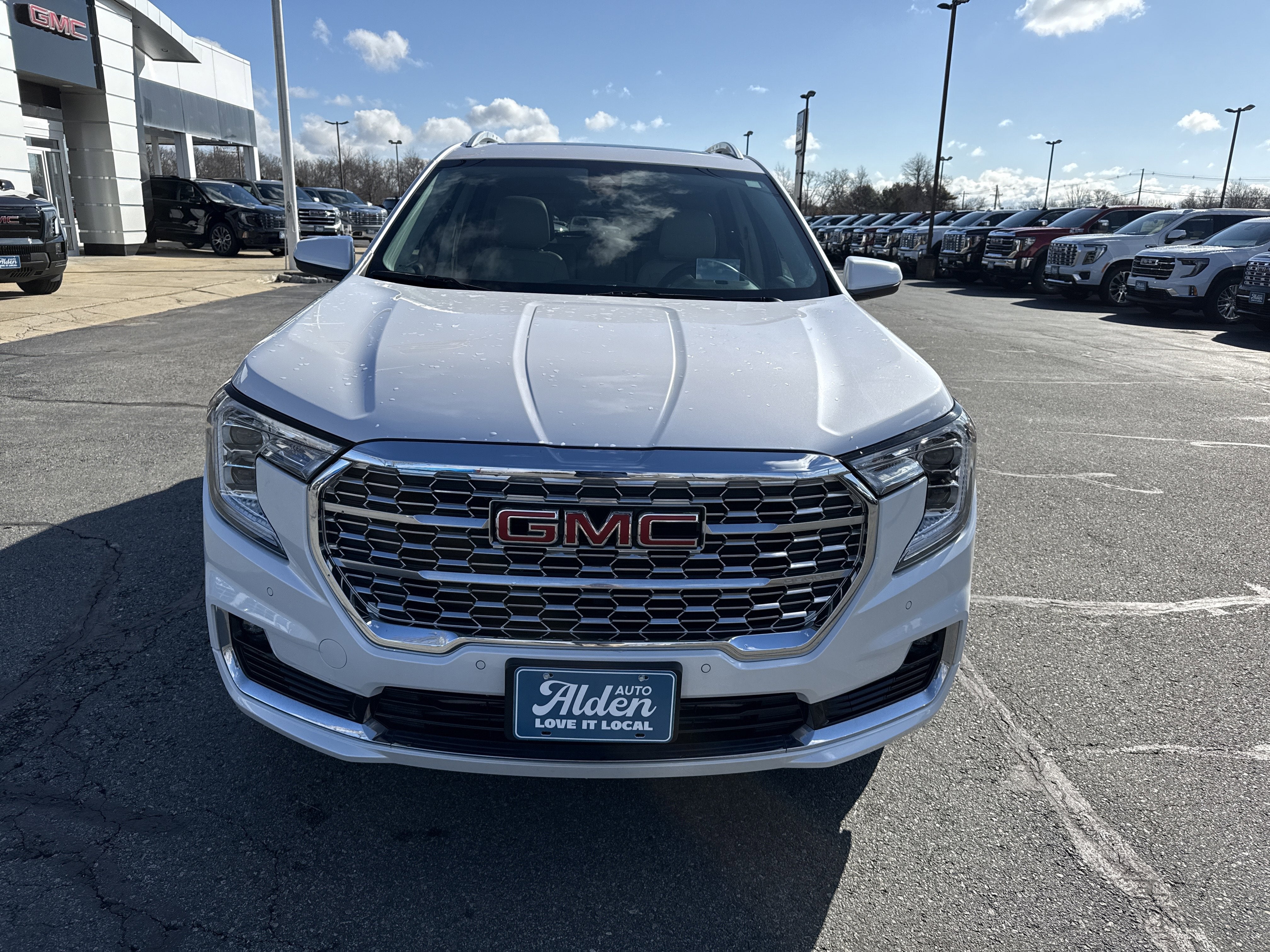 2023 GMC Terrain Denali