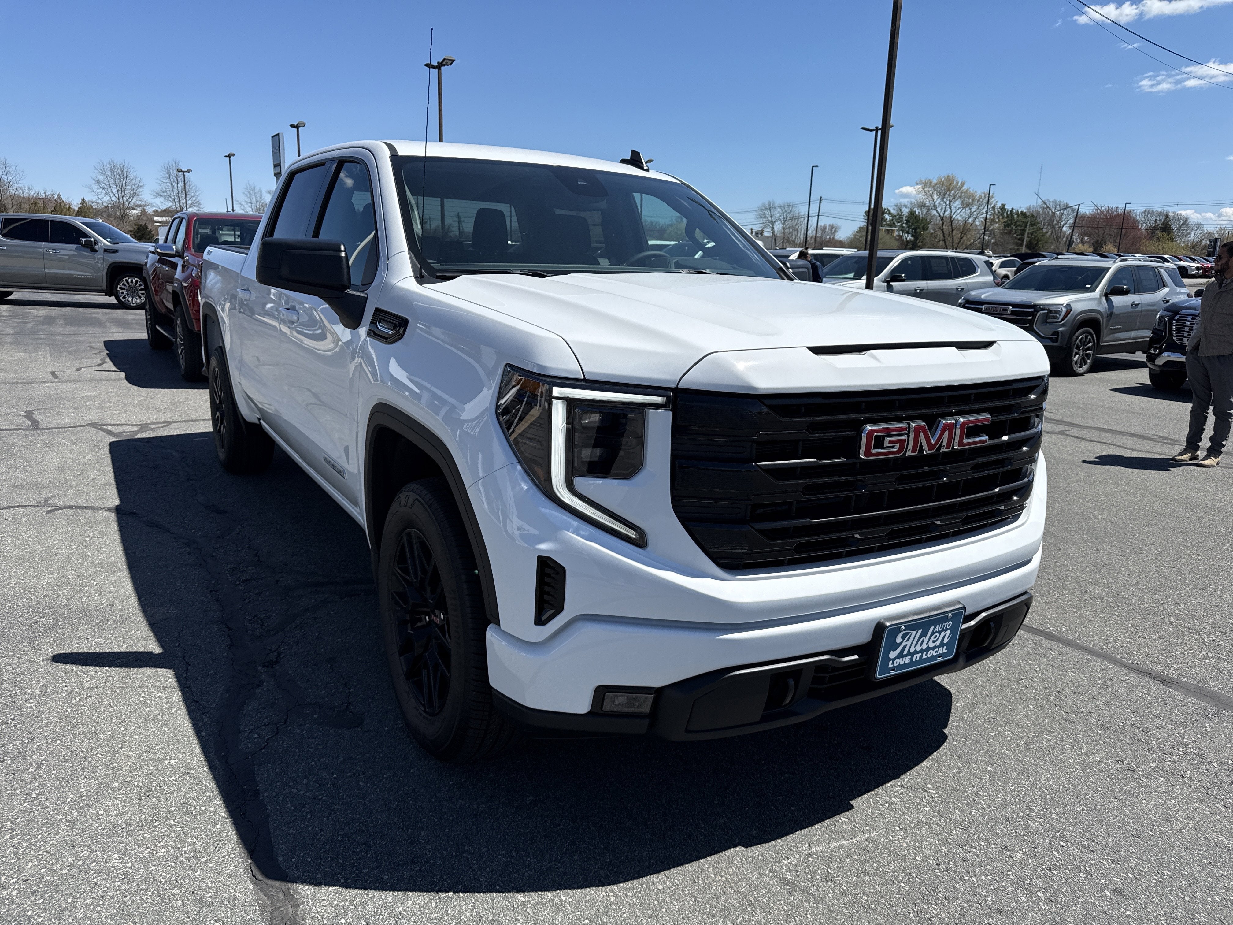 2026 GMC Sierra 1500 Elevation