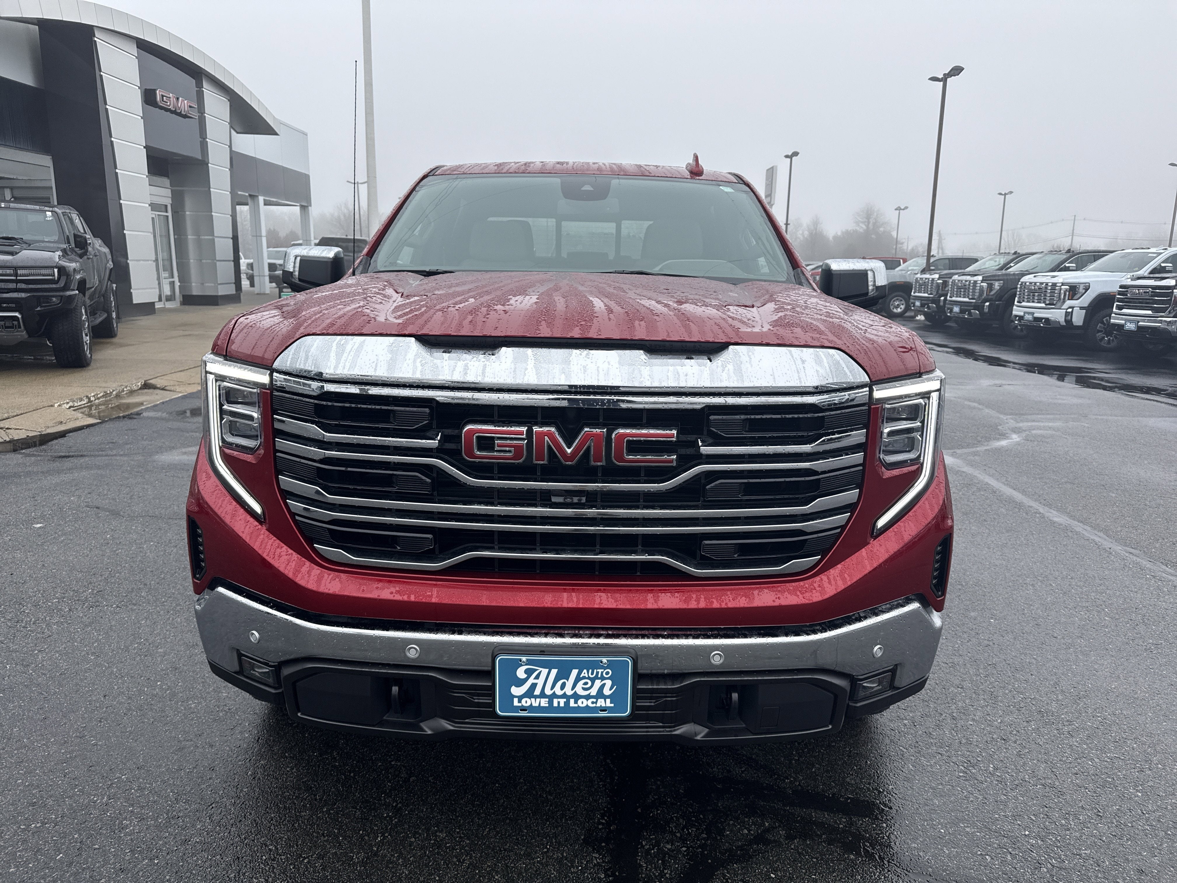 2025 GMC Sierra 1500 SLT