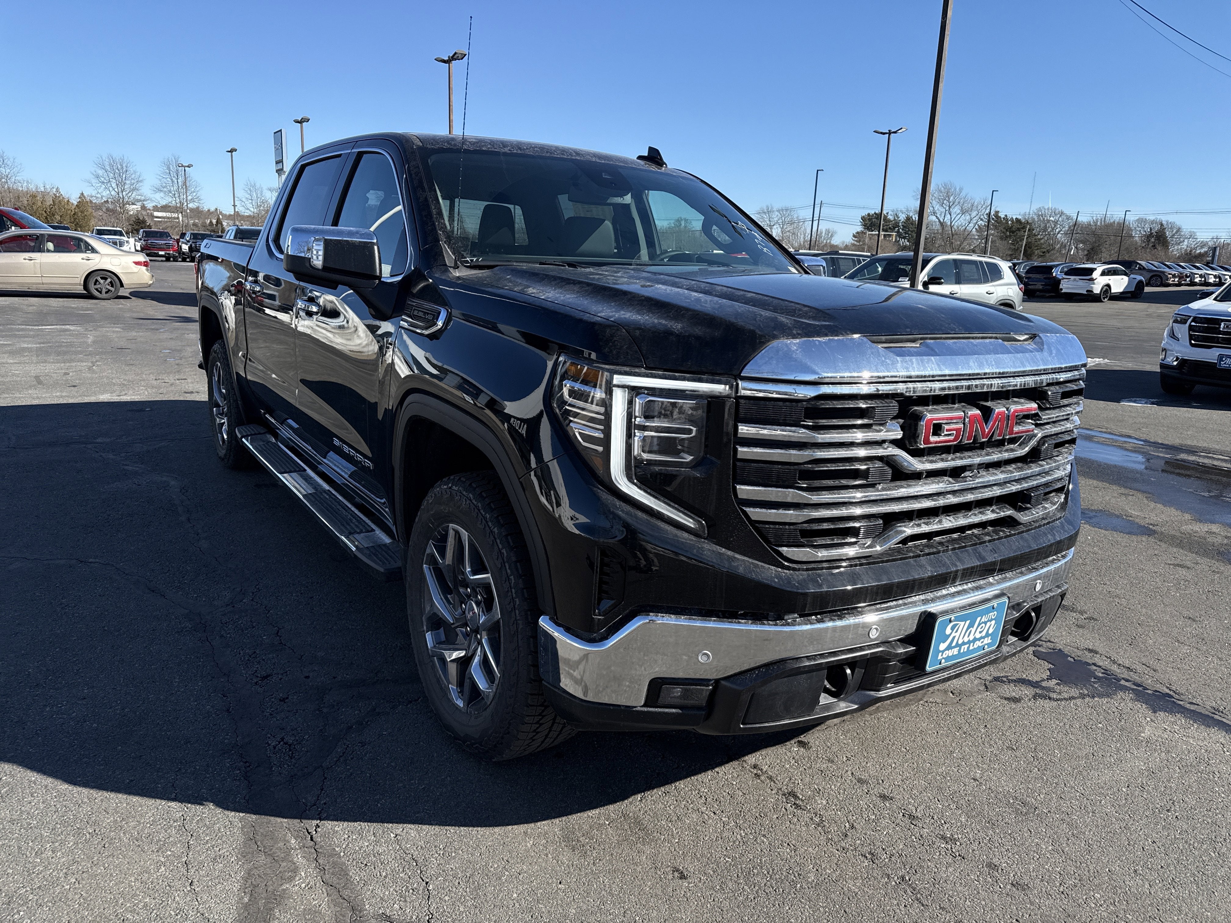 2026 GMC Sierra 1500 SLT