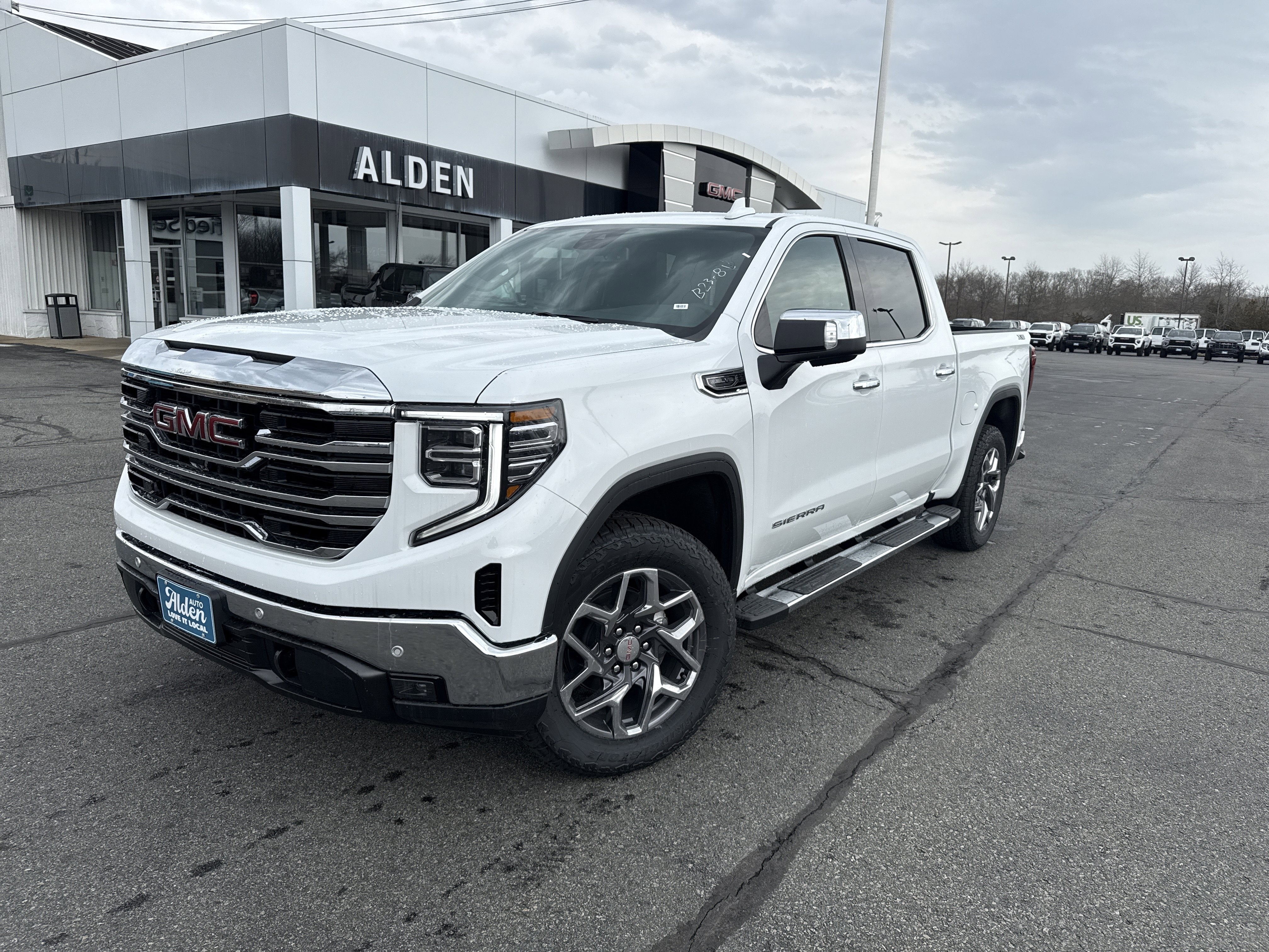 2026 GMC Sierra 1500 SLT
