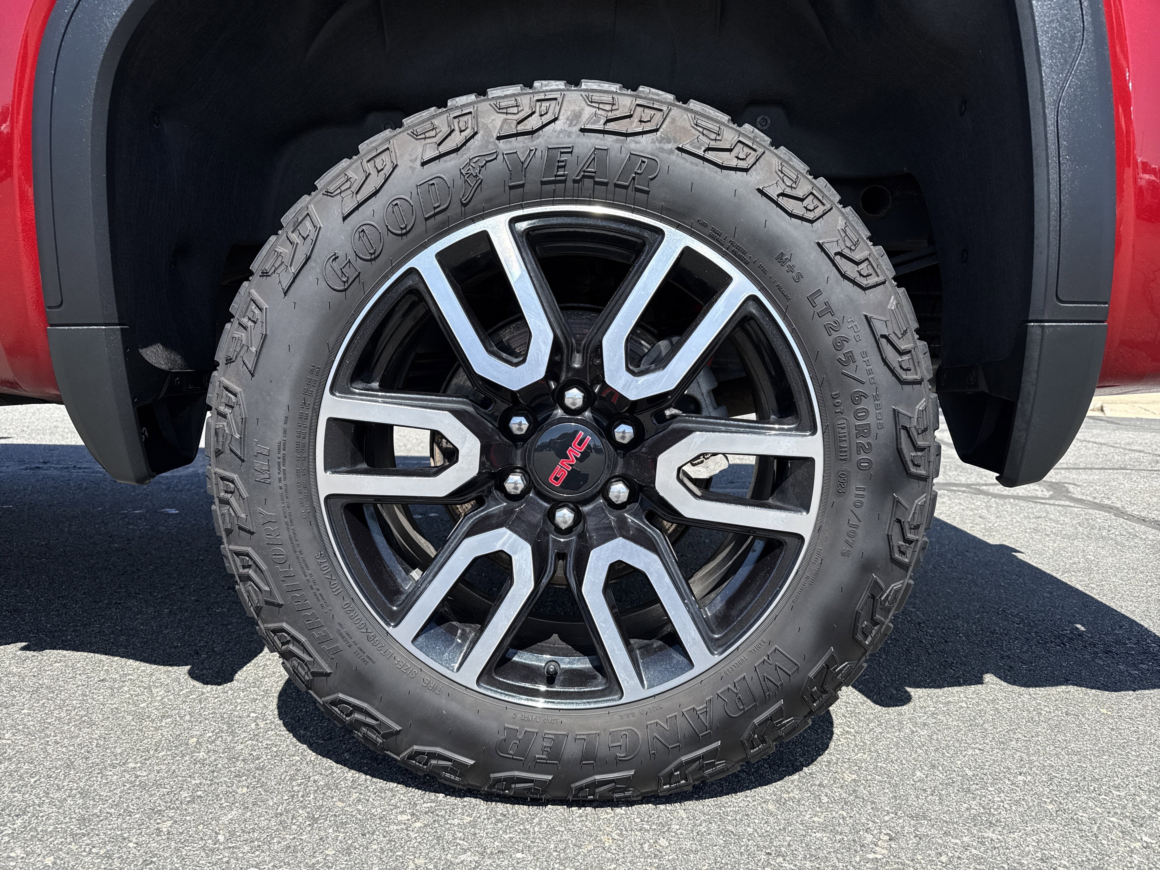 2023 GMC Sierra 1500 AT4