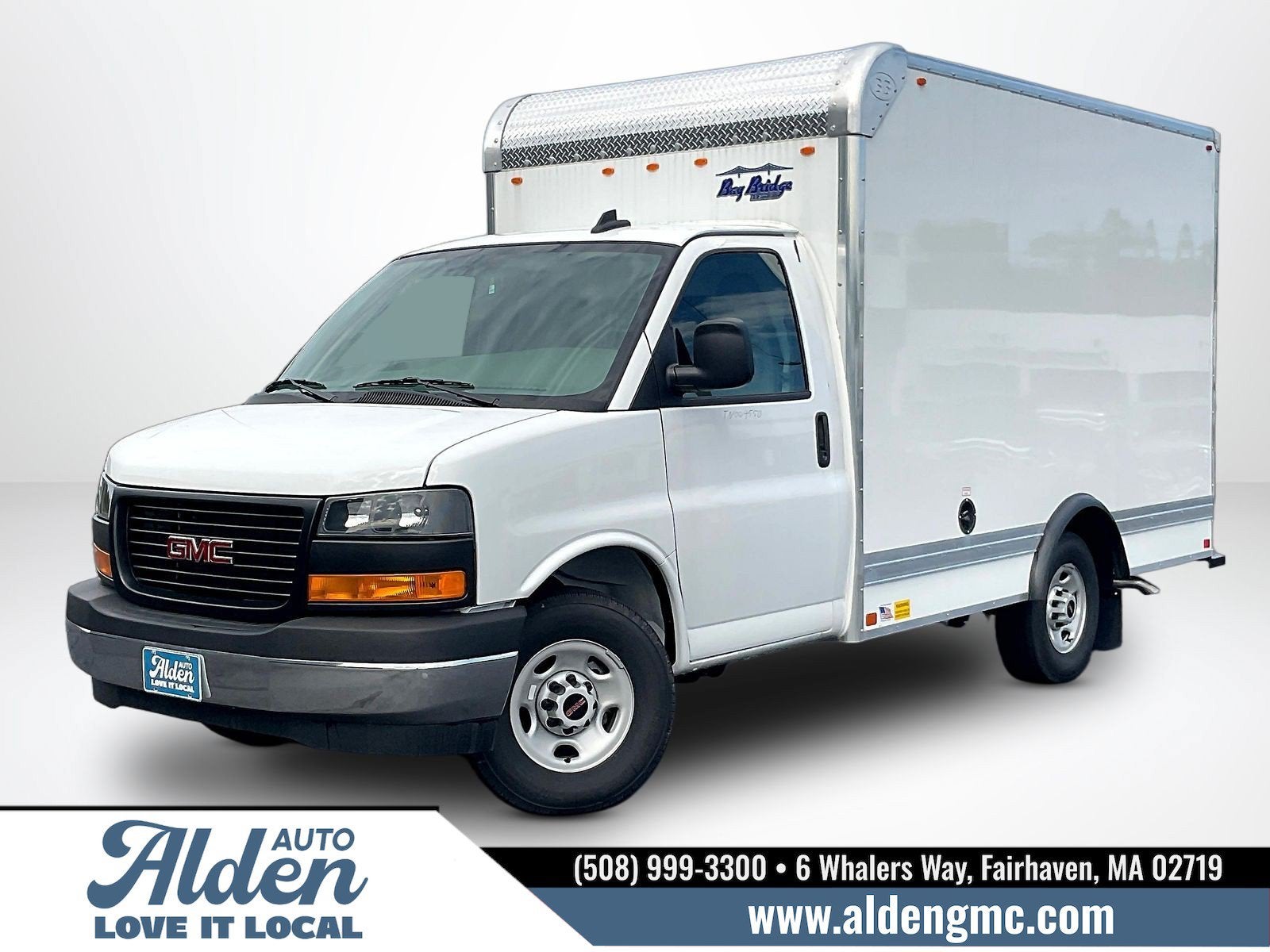 2026 GMC Savana Cutaway 3500 1WT