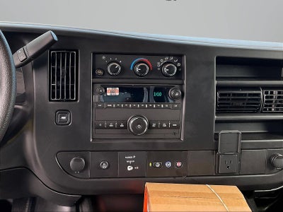 2026 GMC Savana Cutaway 3500 1WT