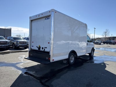 2026 GMC Savana Cutaway 3500 1WT