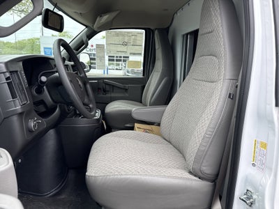 2026 GMC Savana Cutaway 3500 1WT